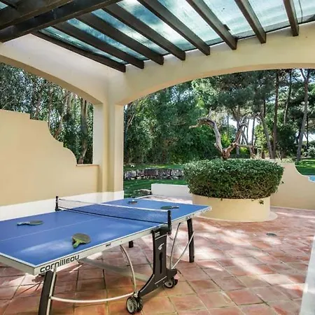 Villa Sleeps 8 With Pool Air Con And Wifi *